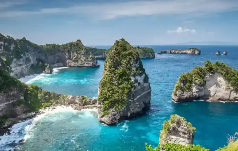 Discover Vietnam: Rich Culture, Beautiful Nature & Charm